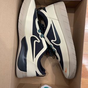 Nike SB NYJAH FREE 2